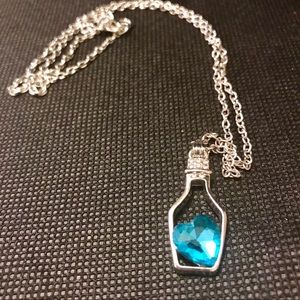 NWT Wine Lover’s Blue Heart In Bottle Necklace